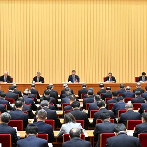 中央經(jīng)濟(jì)工作會(huì)議在北京舉行 習(xí)近平發(fā)表重要講話(huà)